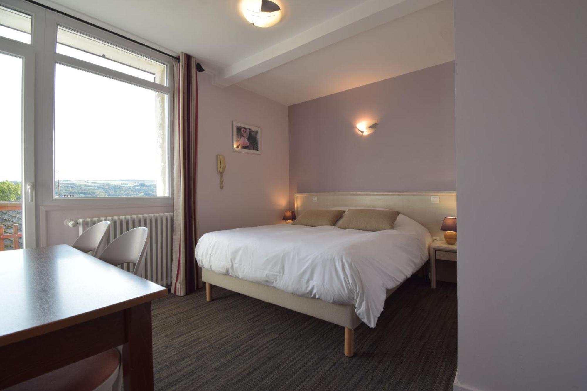 Hotel Les Chenets Saint-Julien-en-Champsaur Exterior foto