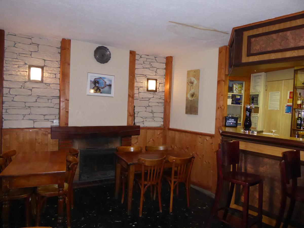 Hotel Les Chenets Saint-Julien-en-Champsaur Exterior foto