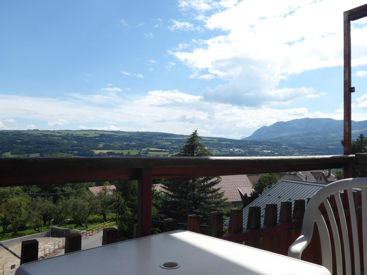 Hotel Les Chenets Saint-Julien-en-Champsaur Exterior foto